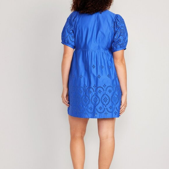 Retro V-Neck Eyelet Mini Dress with puff sleeves - Picture 5 of 16